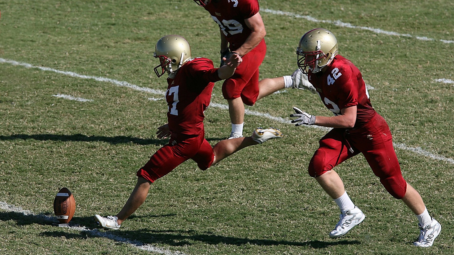 球迷疯狂应援：那些燃爆的现场极速镜头，球迷狂热