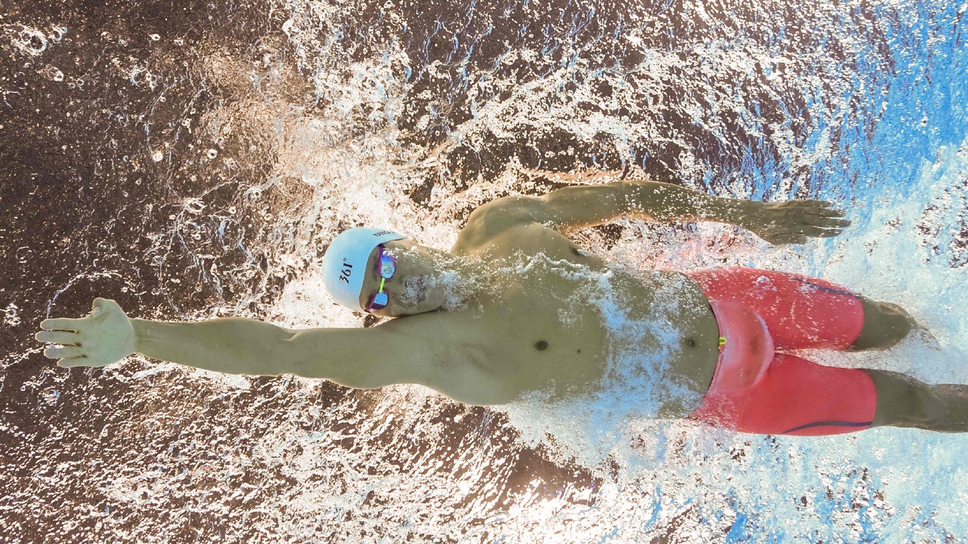 九游9游-赛场“最感人的集体庆祝”，凝聚胜利的喜悦，集体庆祝动作